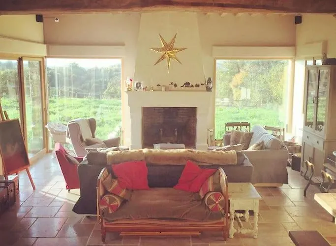 Hébergement de vacances Maison Proche Pont L'eveque Deauville Honfleur *